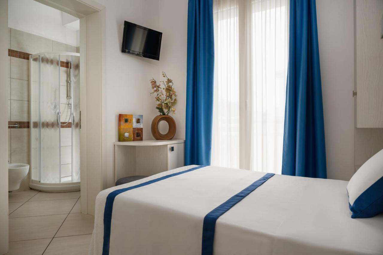 Hotel Embassy Riccione Exterior foto