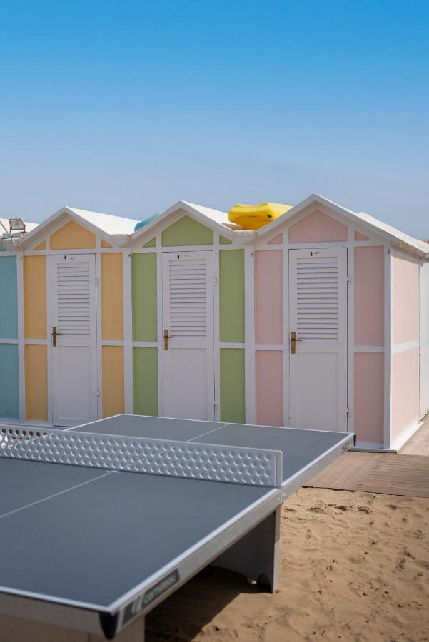 Hotel Embassy Riccione Exterior foto