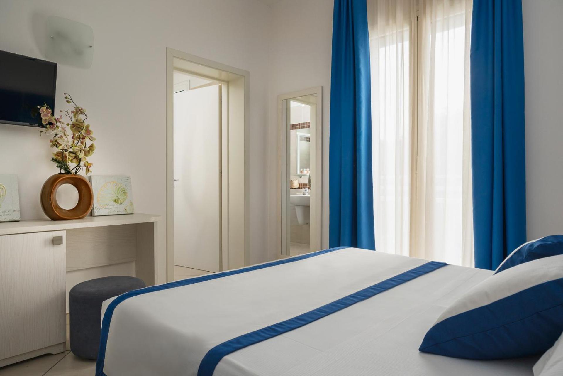 Hotel Embassy Riccione Exterior foto